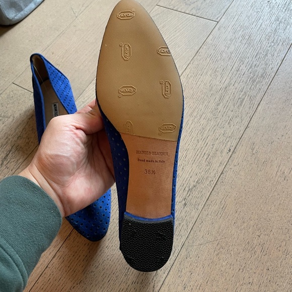 Manolo Blahnik Blue Suede Flats - Picture 10 of 11